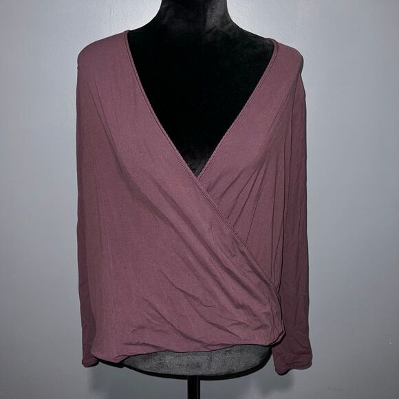 Lululemon Iconic Wrap Plum Purple Womens 8 Luon Pullover - Picture 1 of 6
